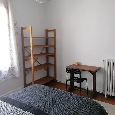 Vakantiehuis Maison Individuelle Au Calme Montreuil (Seine-Saint-Denis)