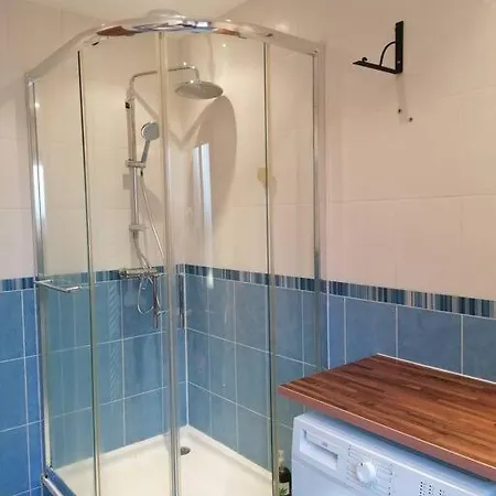 Vakantiehuis Maison Individuelle Au Calme Montreuil (Seine-Saint-Denis)